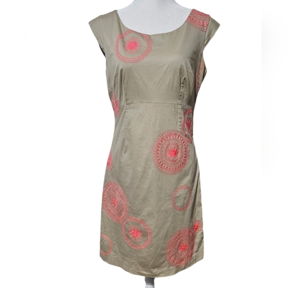 Boden | Embroidered Circular/Floral Mandala Sheath Style Midi Dress - Picture 1 of 12